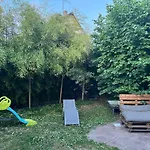 Rez-de-jardin Cozy Apartament *