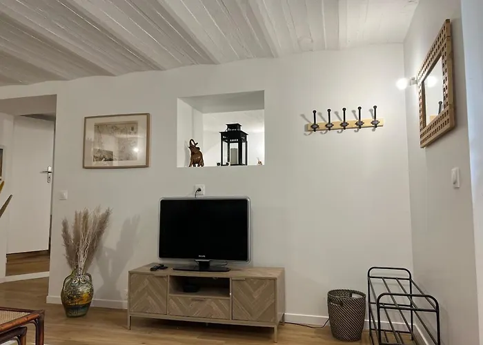 아파트 Rez-de-jardin Cozy Houilles